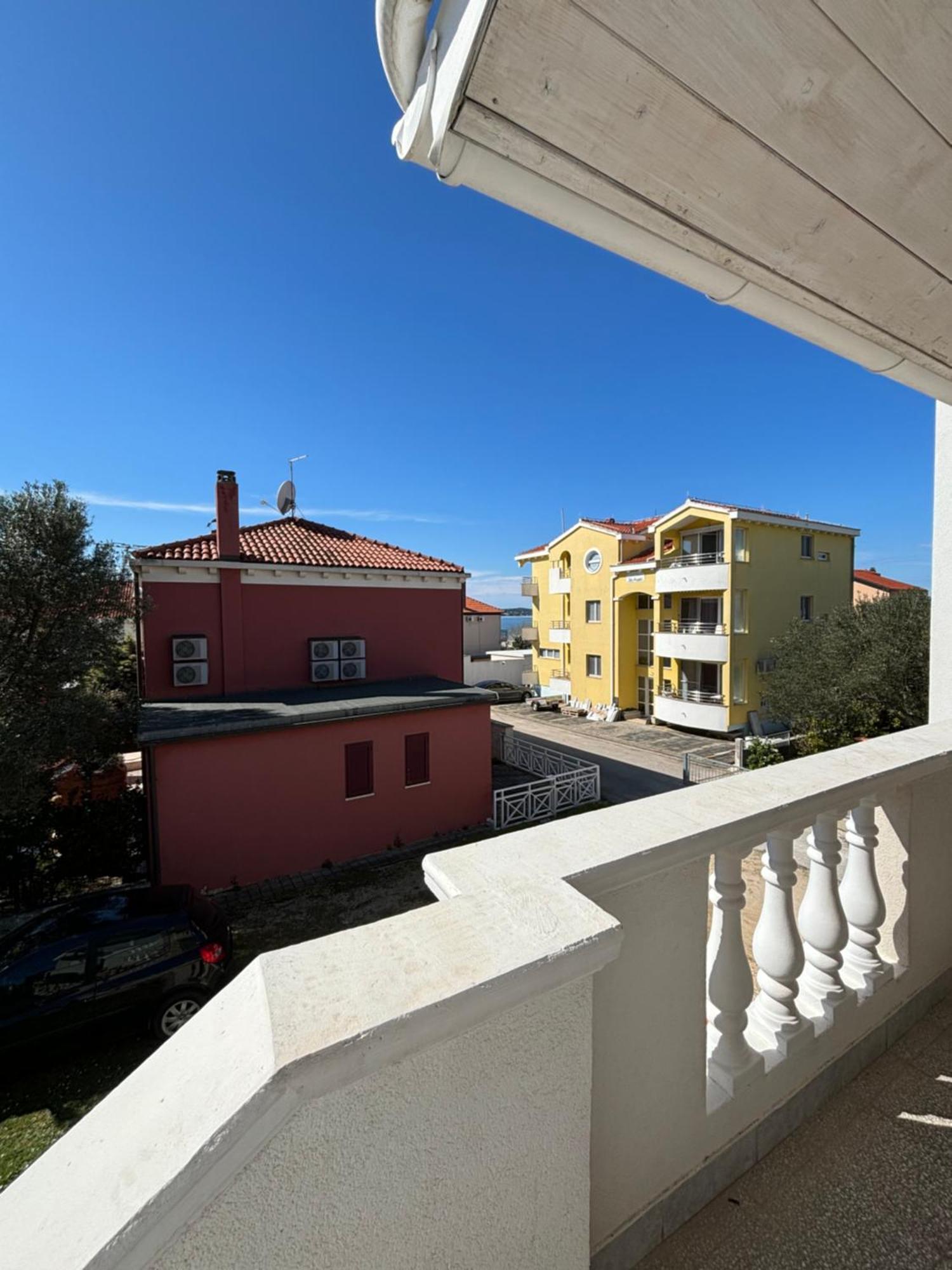 Apartments Pavic Sukošan Exterior foto