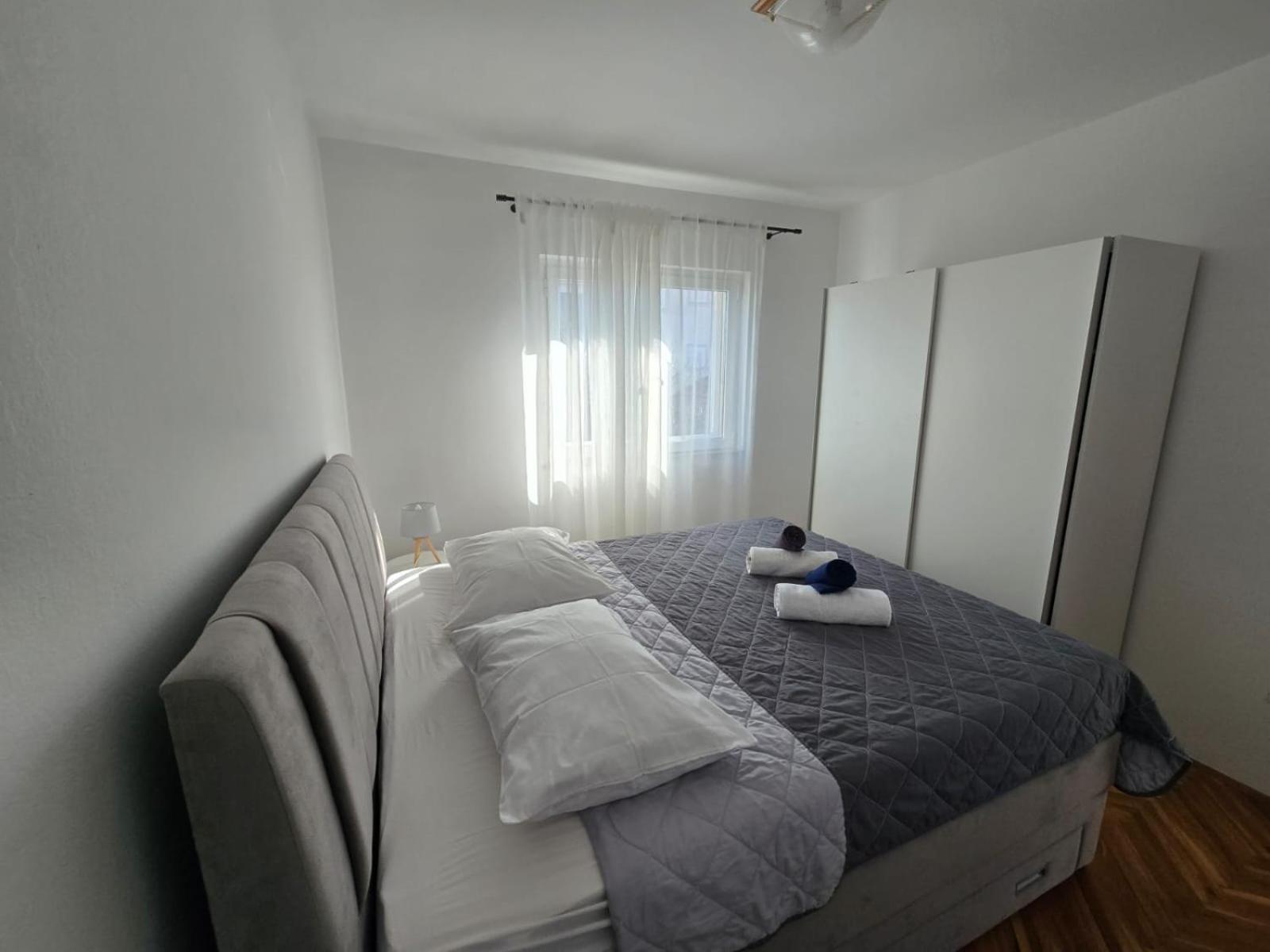 Apartments Pavic Sukošan Exterior foto