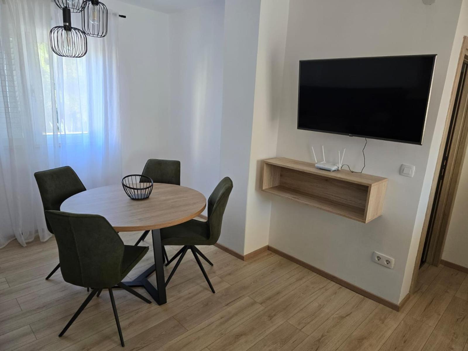 Apartments Pavic Sukošan Exterior foto