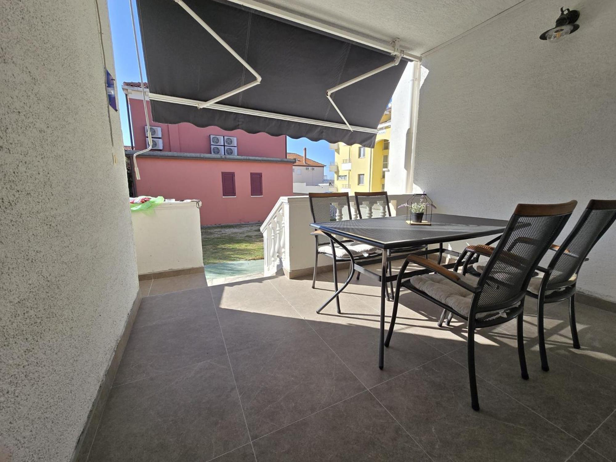 Apartments Pavic Sukošan Exterior foto